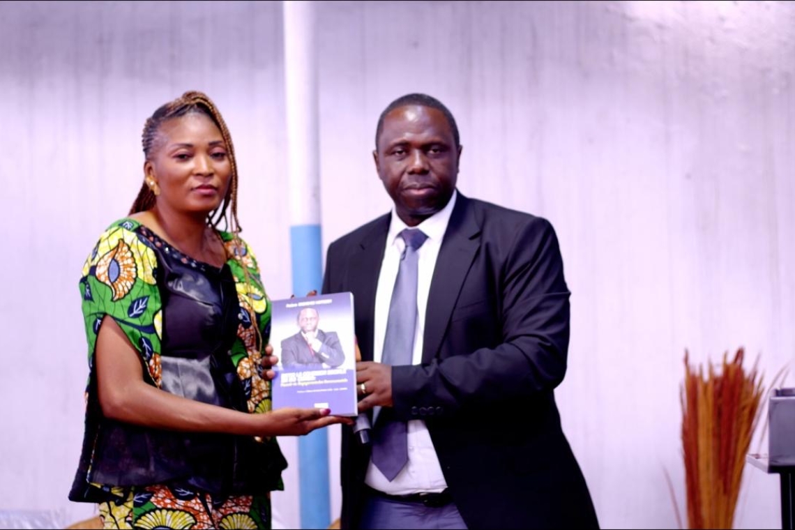 ‎Les femmes de Tshangu portent Me Patient Bashombe ambassadeur de la cohésion sociale