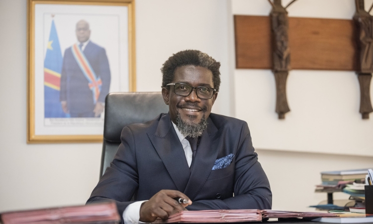 Académie des Beaux-Arts : DG Henri Kalama : un visionnaire face aux campagnes de discrédit !