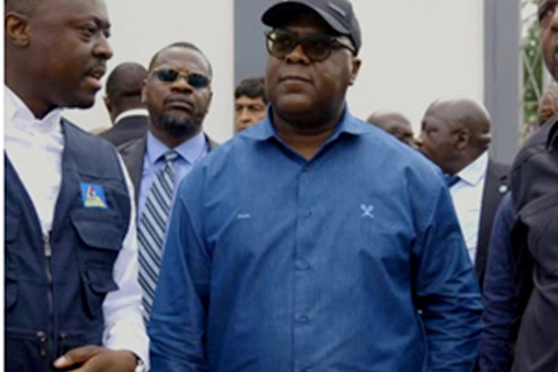 Kinshasa dans le noir : Felix Tshisekedi obligé de couvrir l’incompétence du DG Teddy Lwamba !